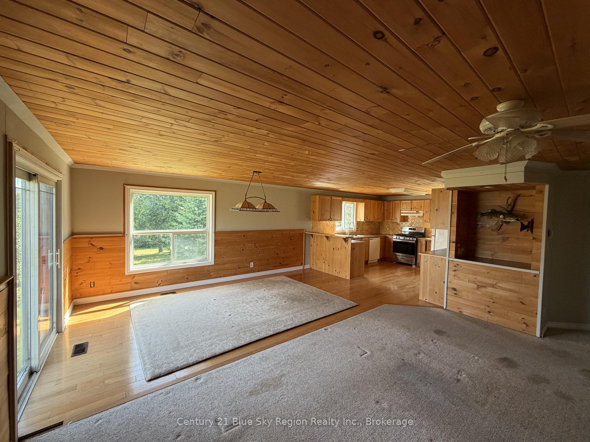 Photo 25 of 24 Beaverland Road, Unorganized Townships, Marten River — HOMEH