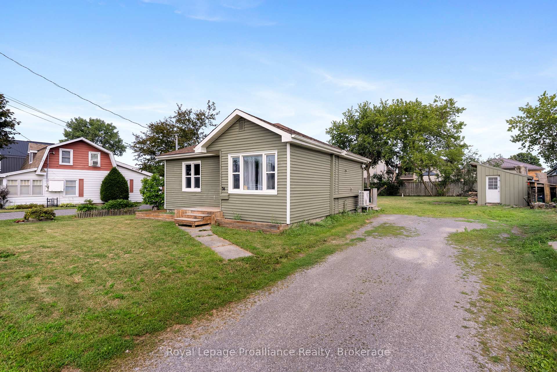 Photo 2 of 36 Byron Street, Belleville, Belleville Ward — HOMEH