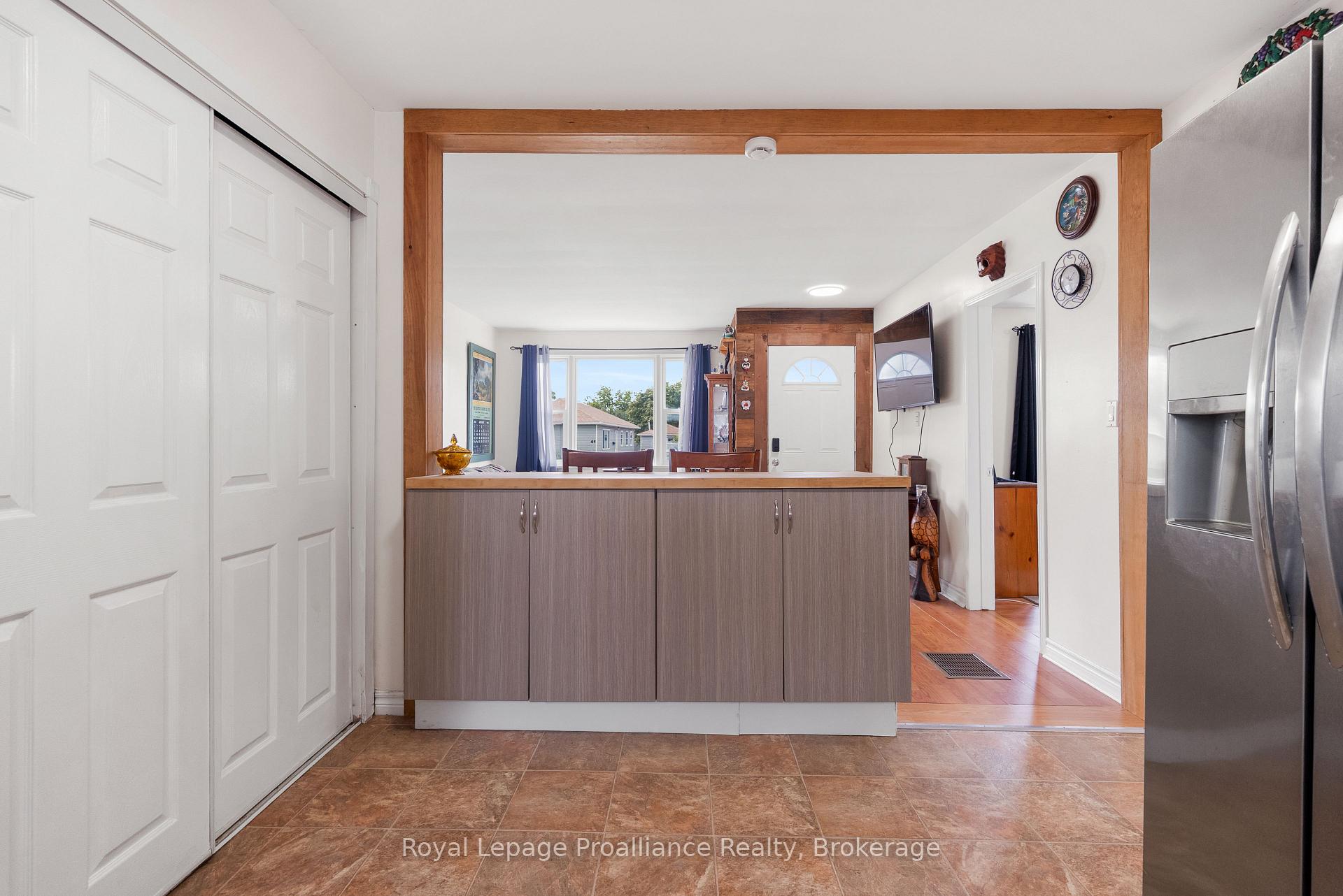 Photo 15 of 36 Byron Street, Belleville, Belleville Ward — HOMEH
