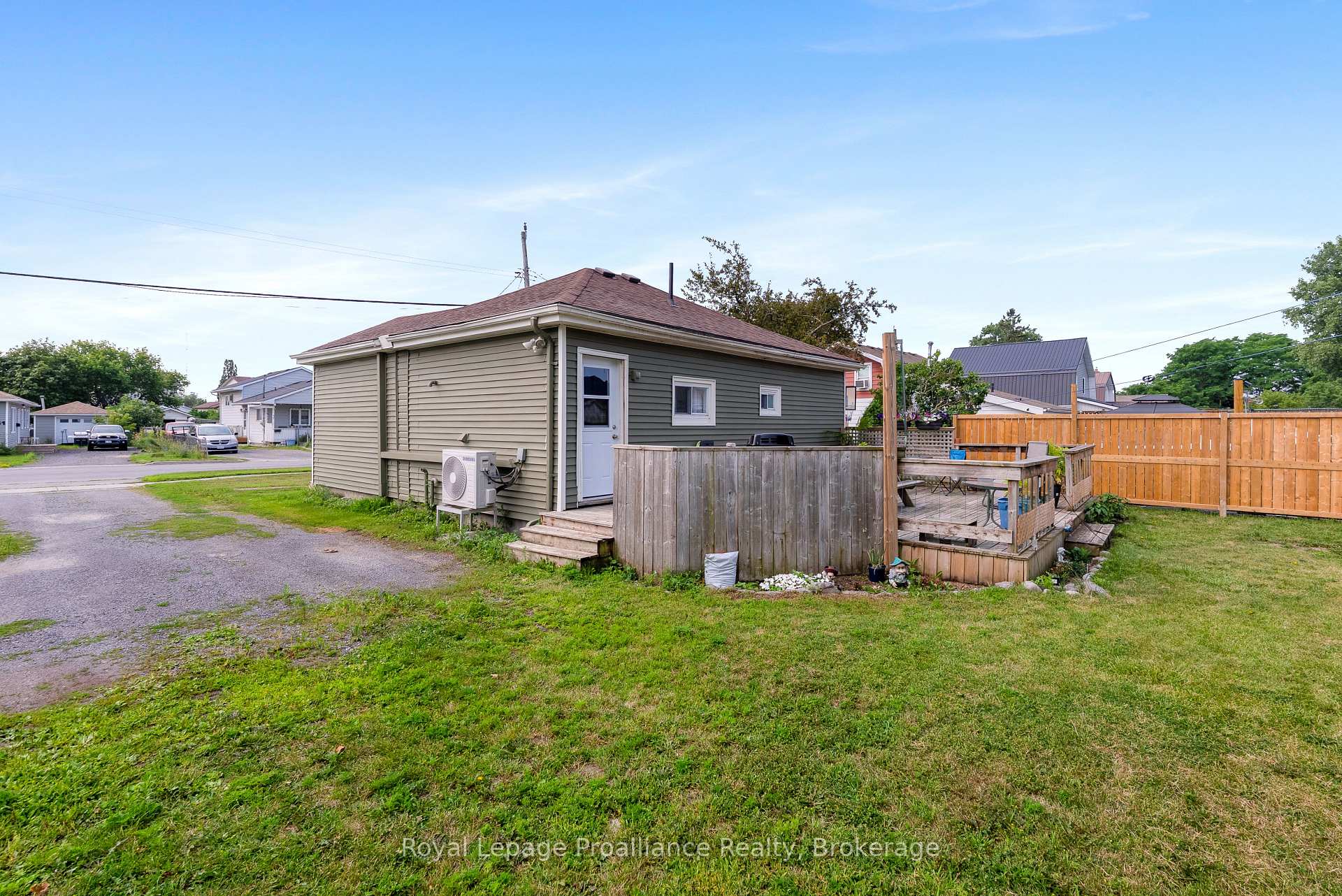 Photo 21 of 36 Byron Street, Belleville, Belleville Ward — HOMEH