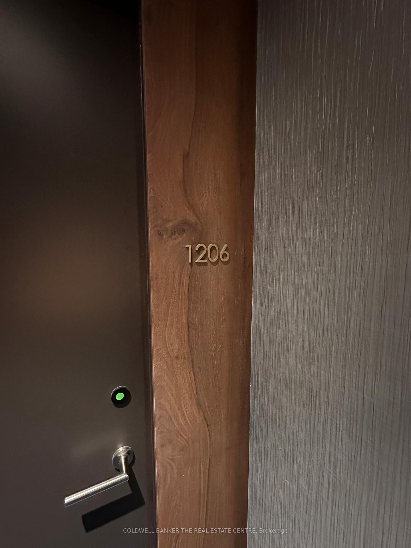 Photo 5 of Unit 1206, 39 Mary Street, Barrie, City Centre — HOMEH