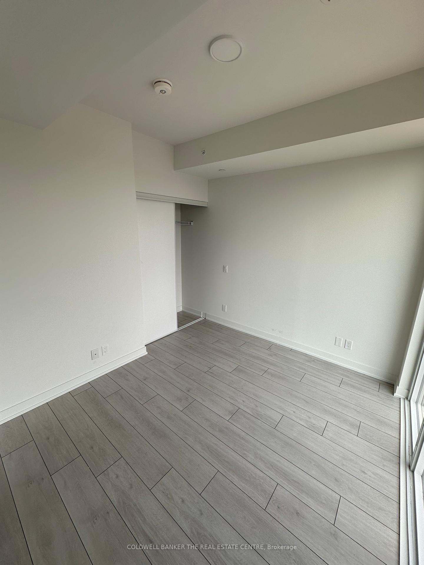 Photo 9 of Unit 1206, 39 Mary Street, Barrie, City Centre — HOMEH