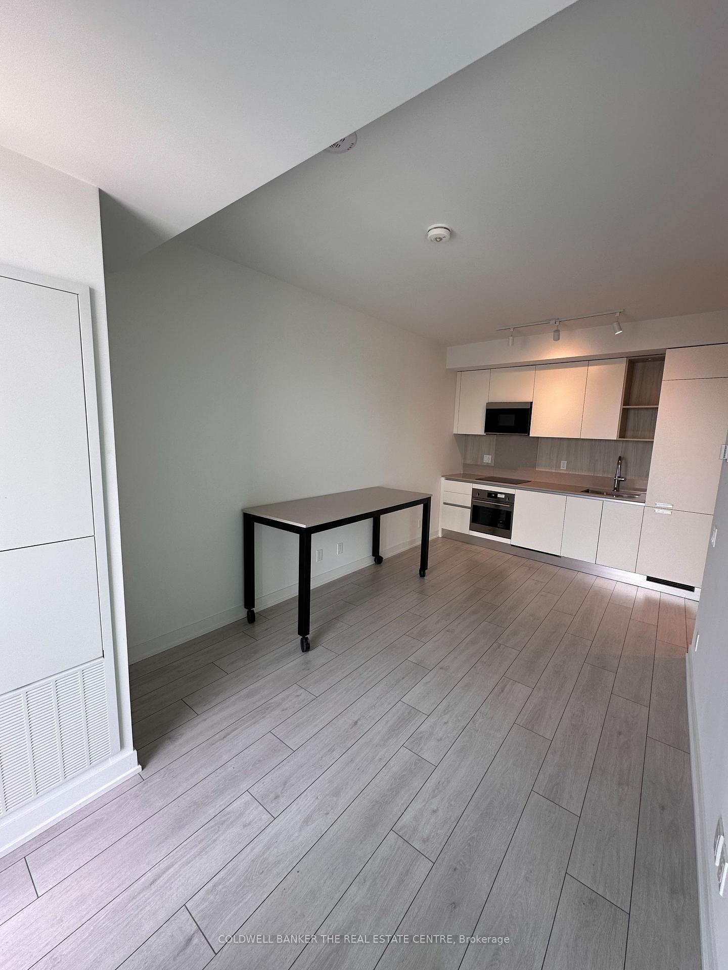Photo 13 of Unit 1206, 39 Mary Street, Barrie, City Centre — HOMEH