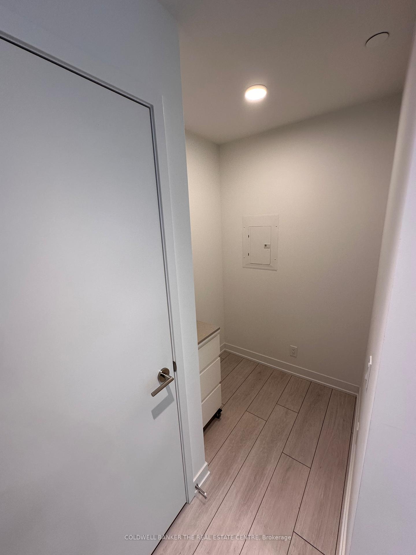 Photo 17 of Unit 1206, 39 Mary Street, Barrie, City Centre — HOMEH