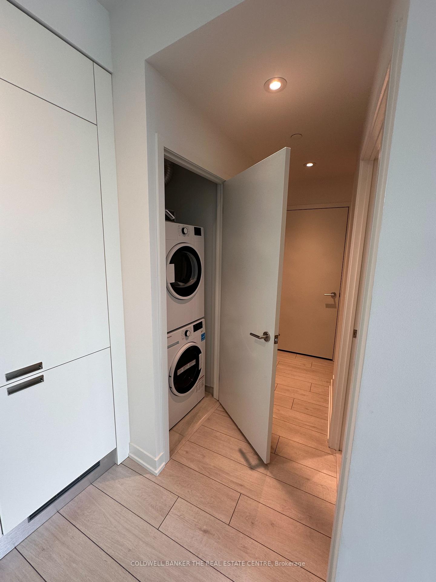 Photo 18 of Unit 1206, 39 Mary Street, Barrie, City Centre — HOMEH