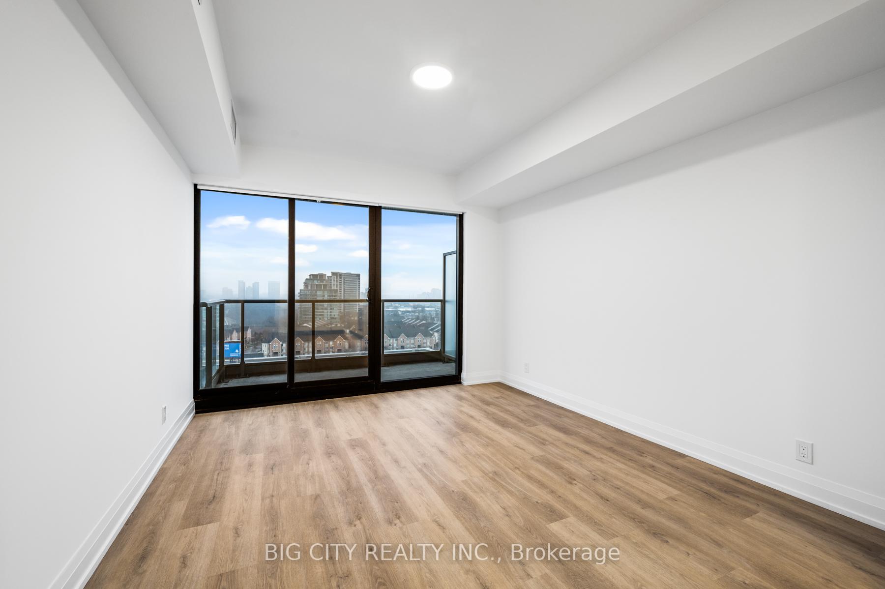 Photo 7 of Unit 714, 36 Brentcliffe Road, Toronto, Thorncliffe Park — HOMEH