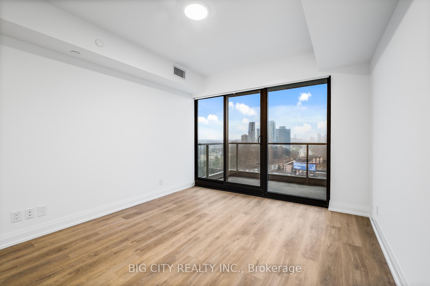 Photo 8 of Unit 714, 36 Brentcliffe Road, Toronto, Thorncliffe Park — HOMEH
