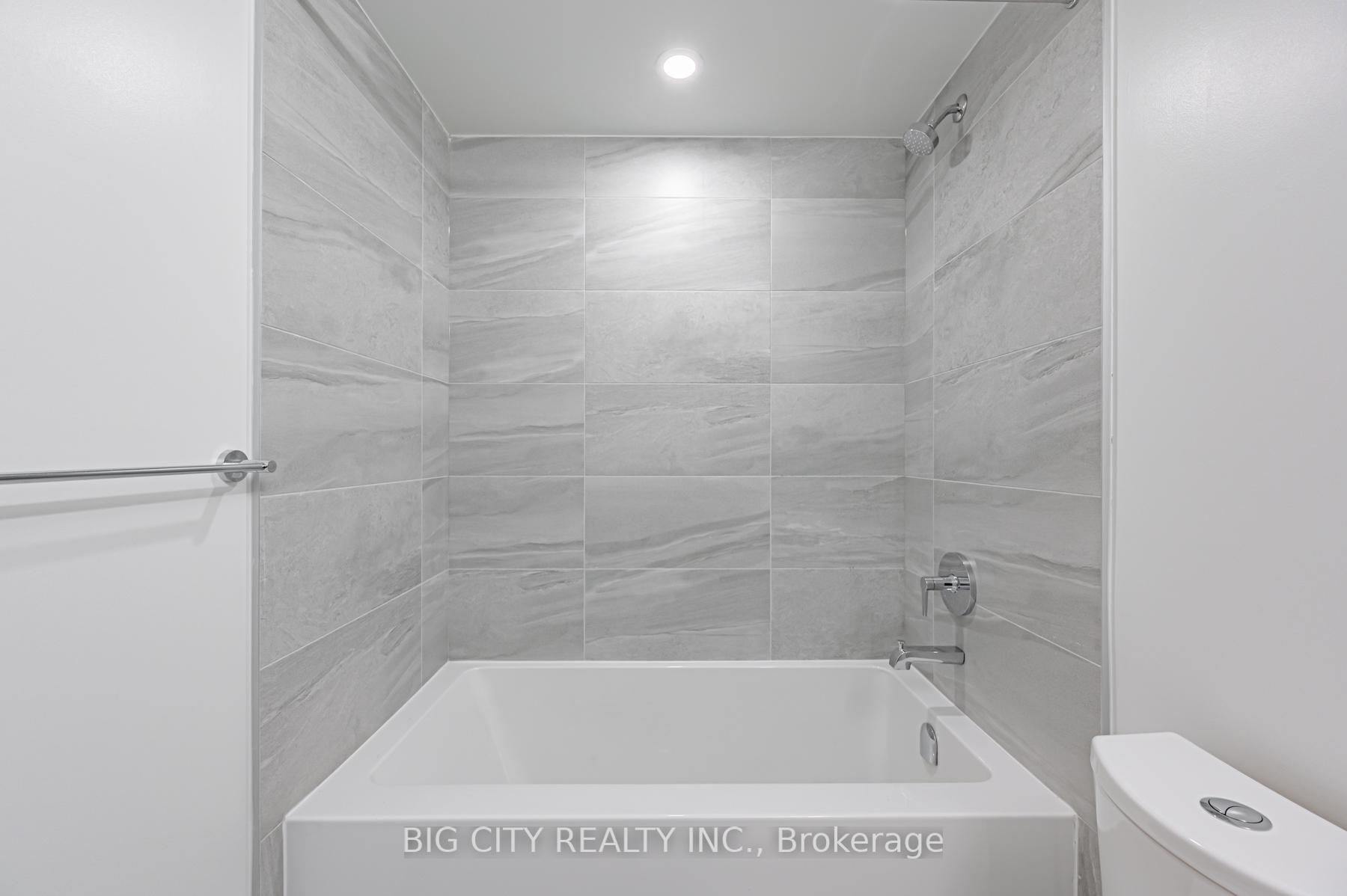 Photo 19 of Unit 714, 36 Brentcliffe Road, Toronto, Thorncliffe Park — HOMEH