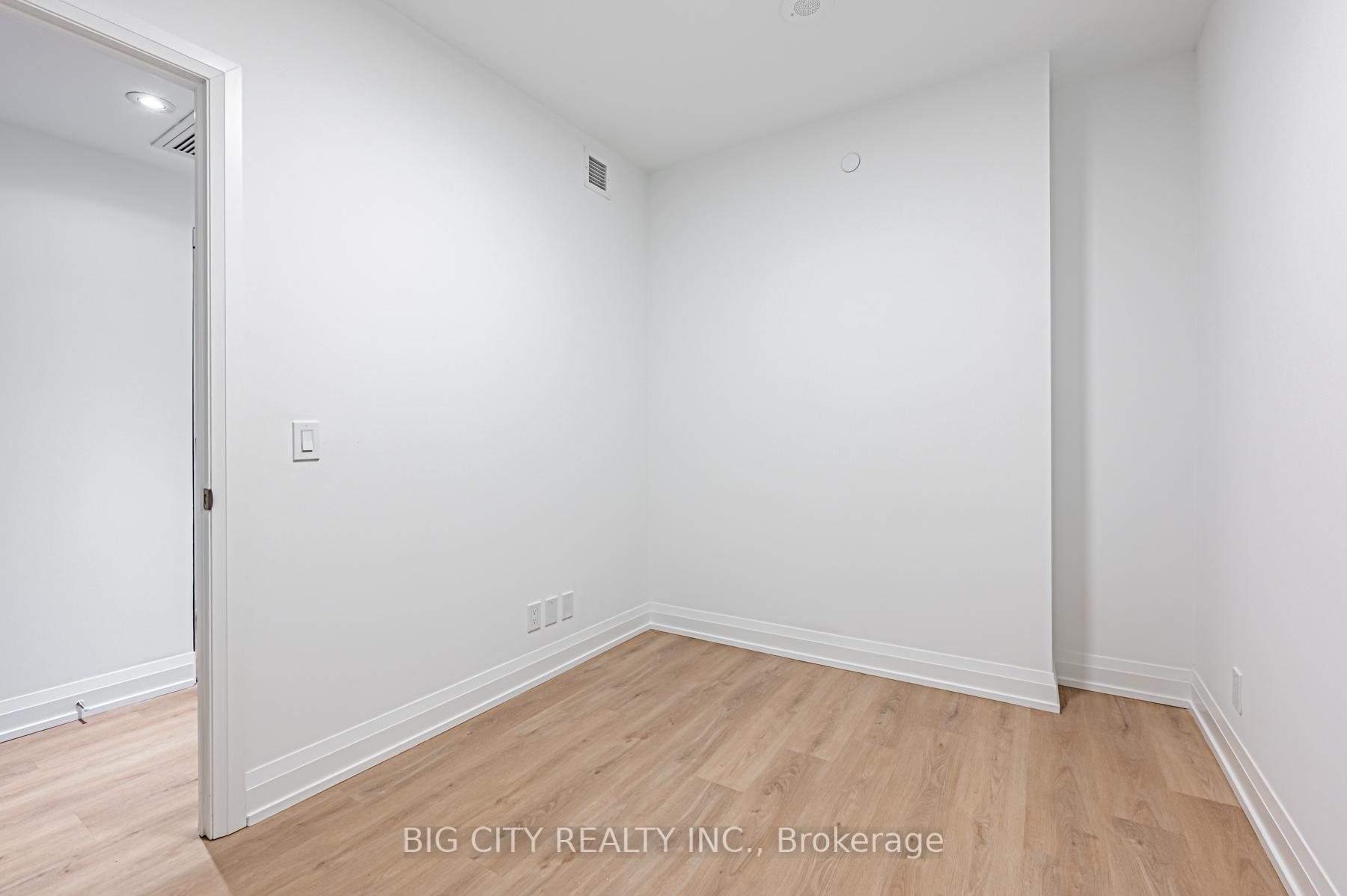 Photo 23 of Unit 714, 36 Brentcliffe Road, Toronto, Thorncliffe Park — HOMEH