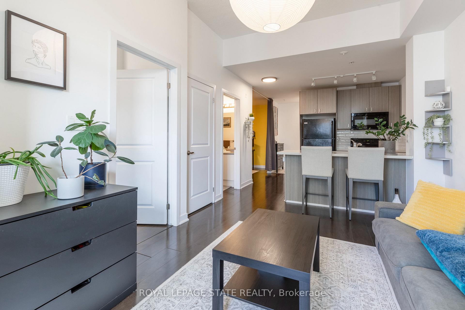 Photo 11 of Unit 1010, 85 Robinson Street, Hamilton, Durand — HOMEH