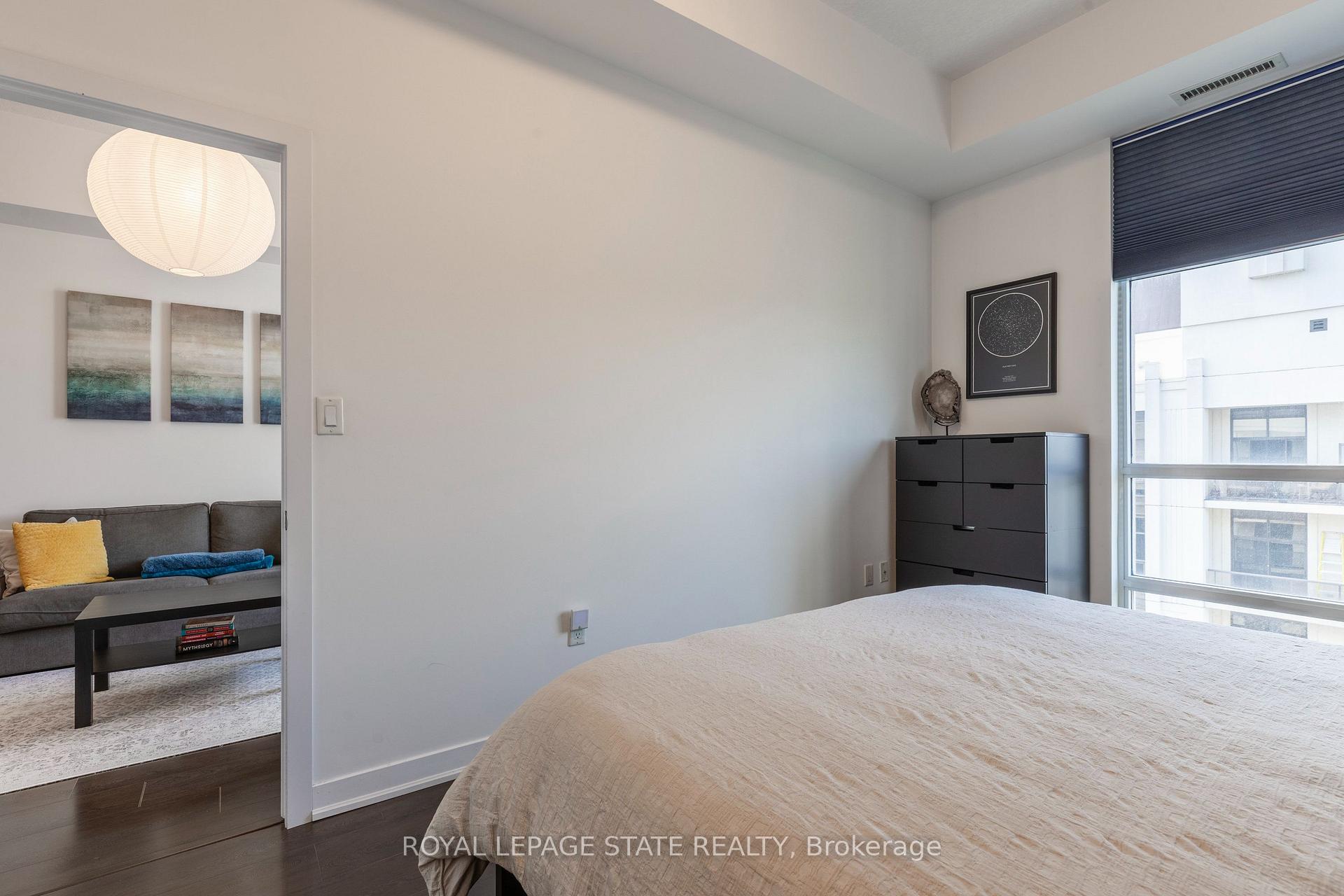 Photo 17 of Unit 1010, 85 Robinson Street, Hamilton, Durand — HOMEH