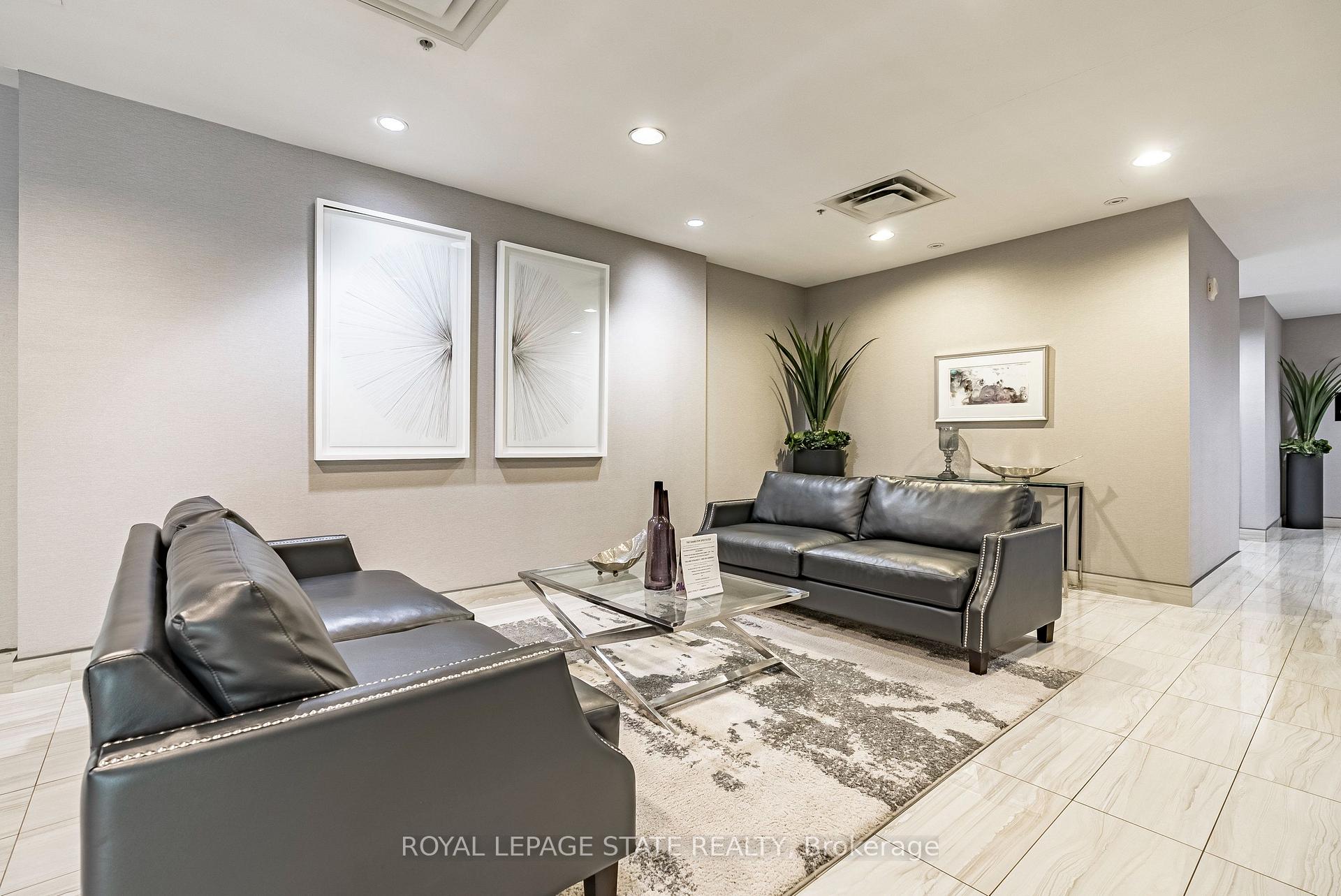 Photo 25 of Unit 1010, 85 Robinson Street, Hamilton, Durand — HOMEH