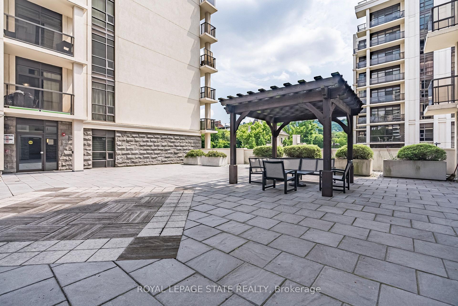 Photo 32 of Unit 1010, 85 Robinson Street, Hamilton, Durand — HOMEH