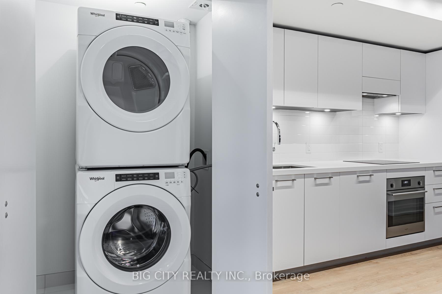 Photo 10 of Unit 801, 36 Brentcliffe Road, Toronto, Thorncliffe Park — HOMEH