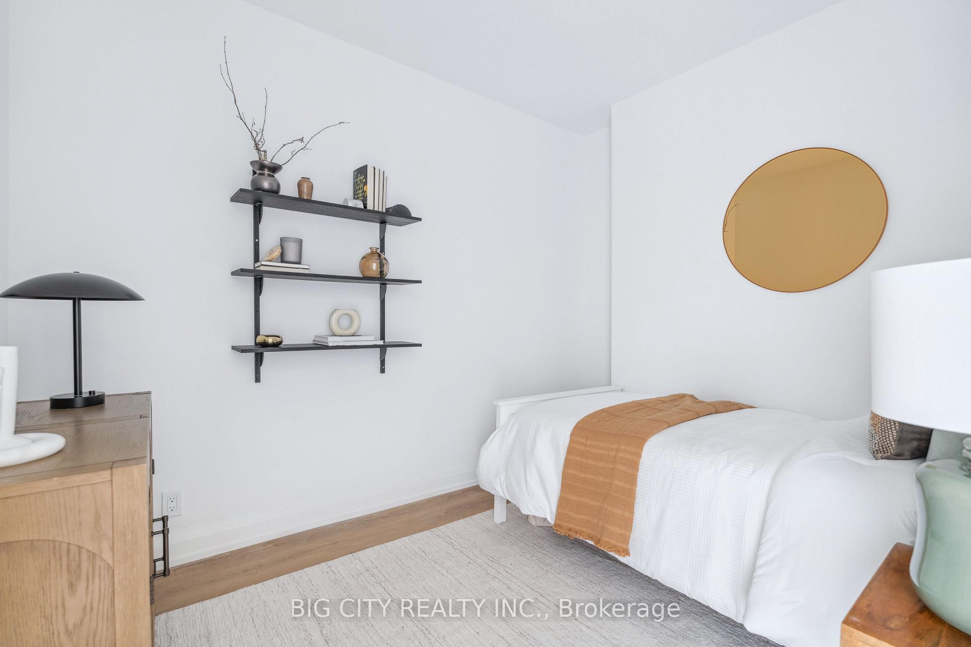 Photo 12 of Unit 811, 36 Brentcliffe Road, Toronto, Thorncliffe Park — HOMEH
