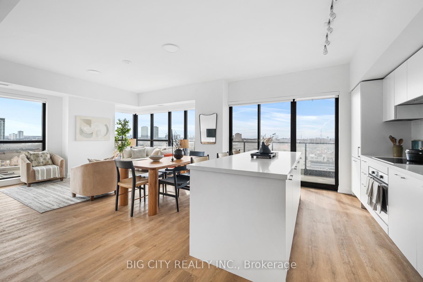 Photo 2 of Unit 816, 36 Brentcliffe Road, Toronto, Thorncliffe Park — HOMEH