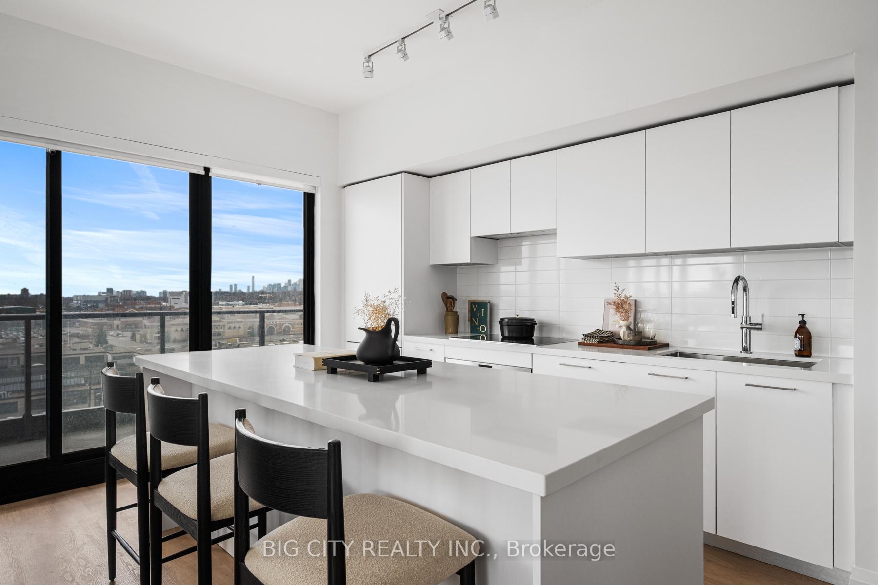 Photo 10 of Unit 816, 36 Brentcliffe Road, Toronto, Thorncliffe Park — HOMEH