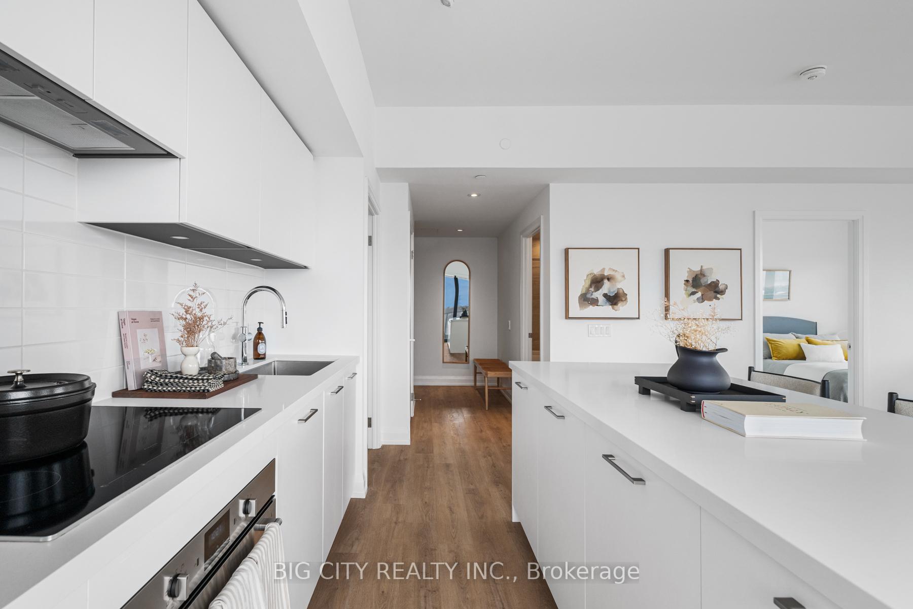 Photo 11 of Unit 816, 36 Brentcliffe Road, Toronto, Thorncliffe Park — HOMEH