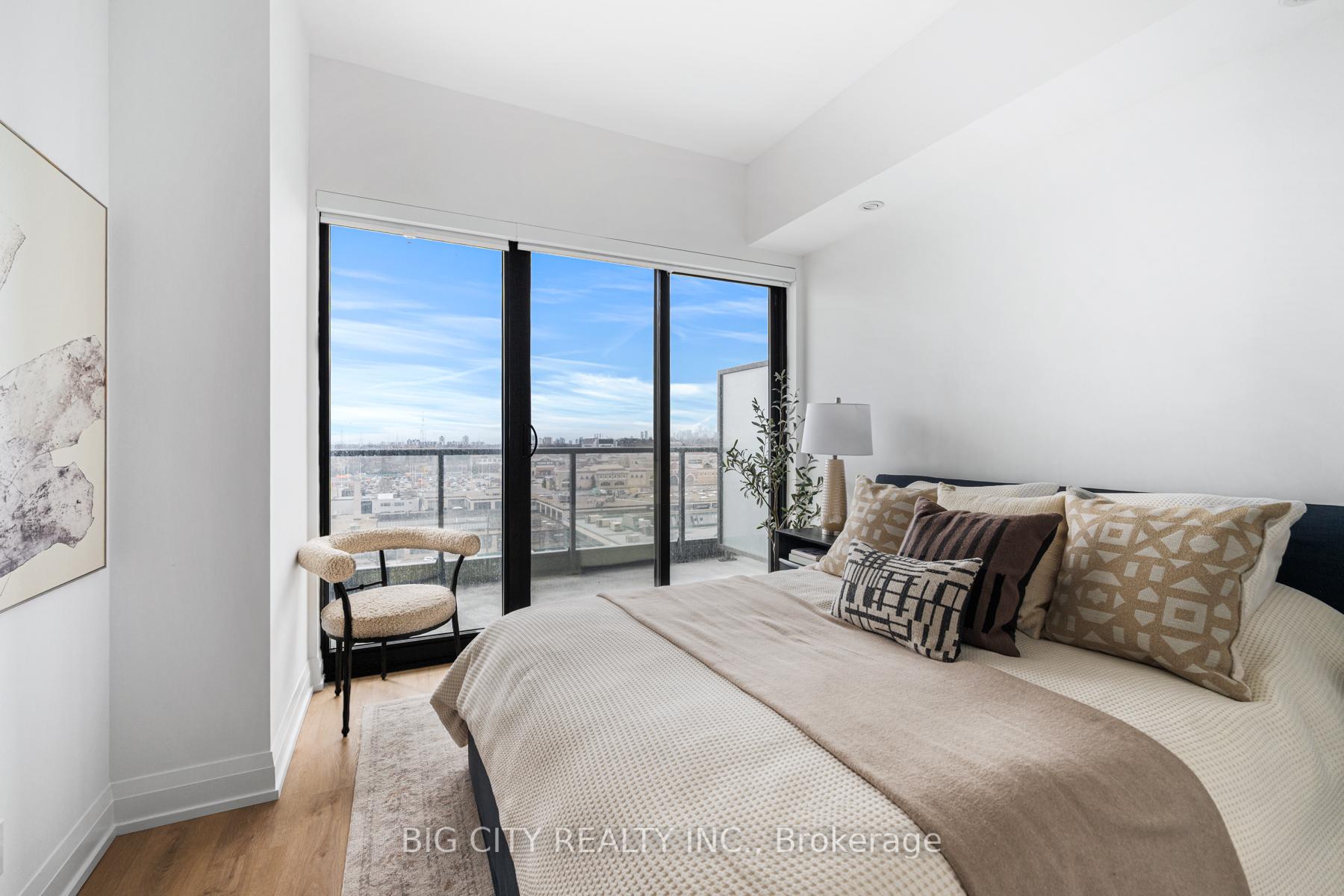 Photo 23 of Unit 816, 36 Brentcliffe Road, Toronto, Thorncliffe Park — HOMEH