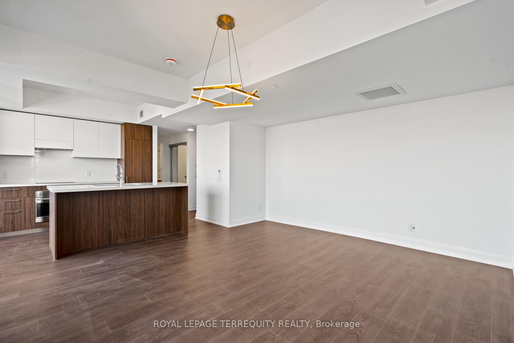 Photo 2 of Unit 808, 33 Frederick Todd Way, Toronto, Thorncliffe Park — HOMEH