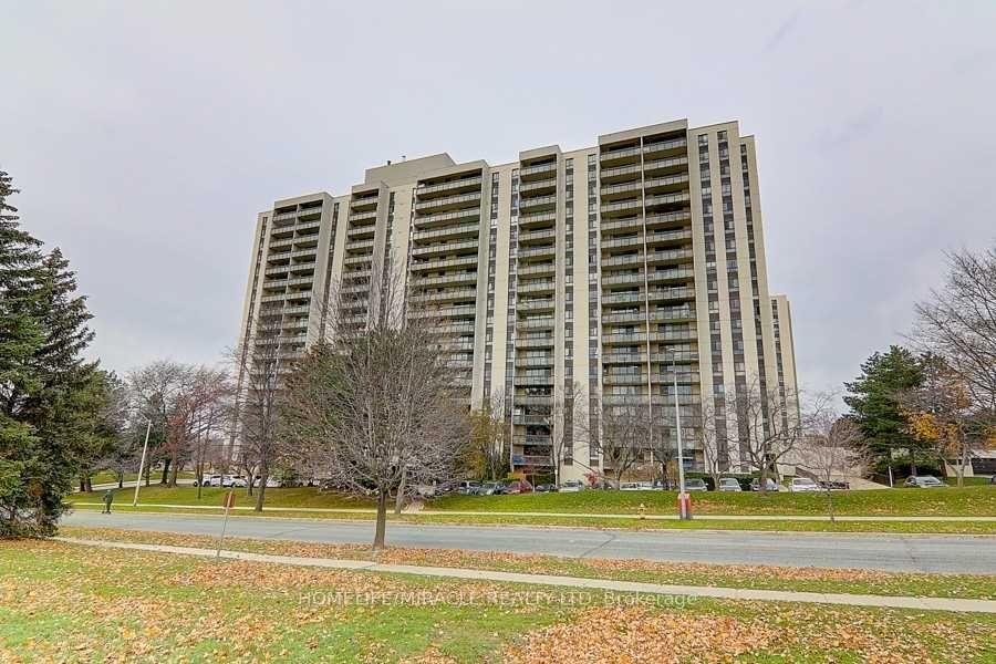 Front of Unit 1012S, 260 Seneca Hill Drive