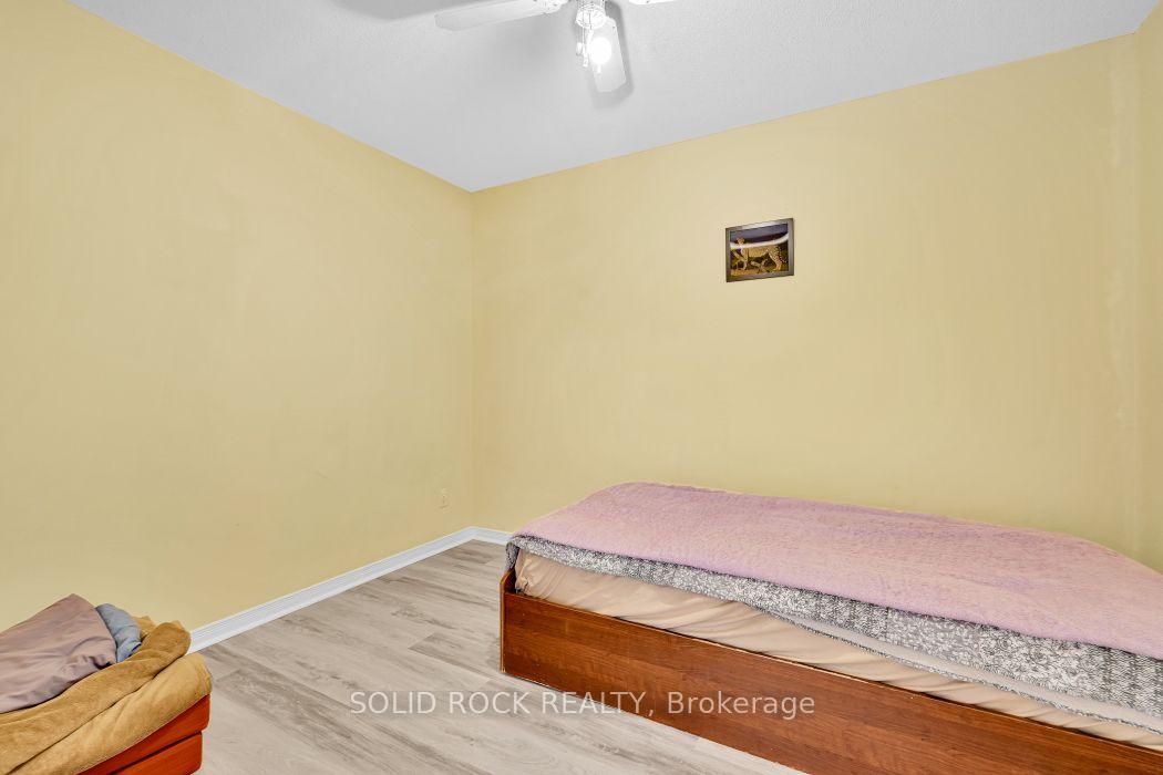 Photo 32 of 2830 Gothwood Place, Ottawa, Sawmill Creek/Timbermill — HOMEH
