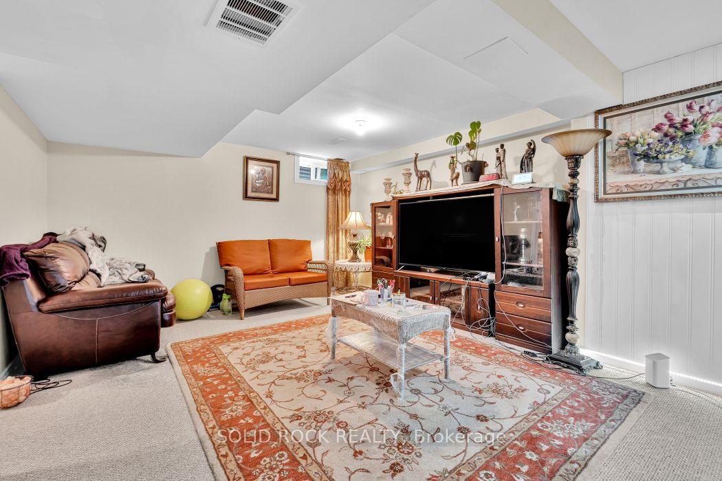 Photo 34 of 2830 Gothwood Place, Ottawa, Sawmill Creek/Timbermill — HOMEH