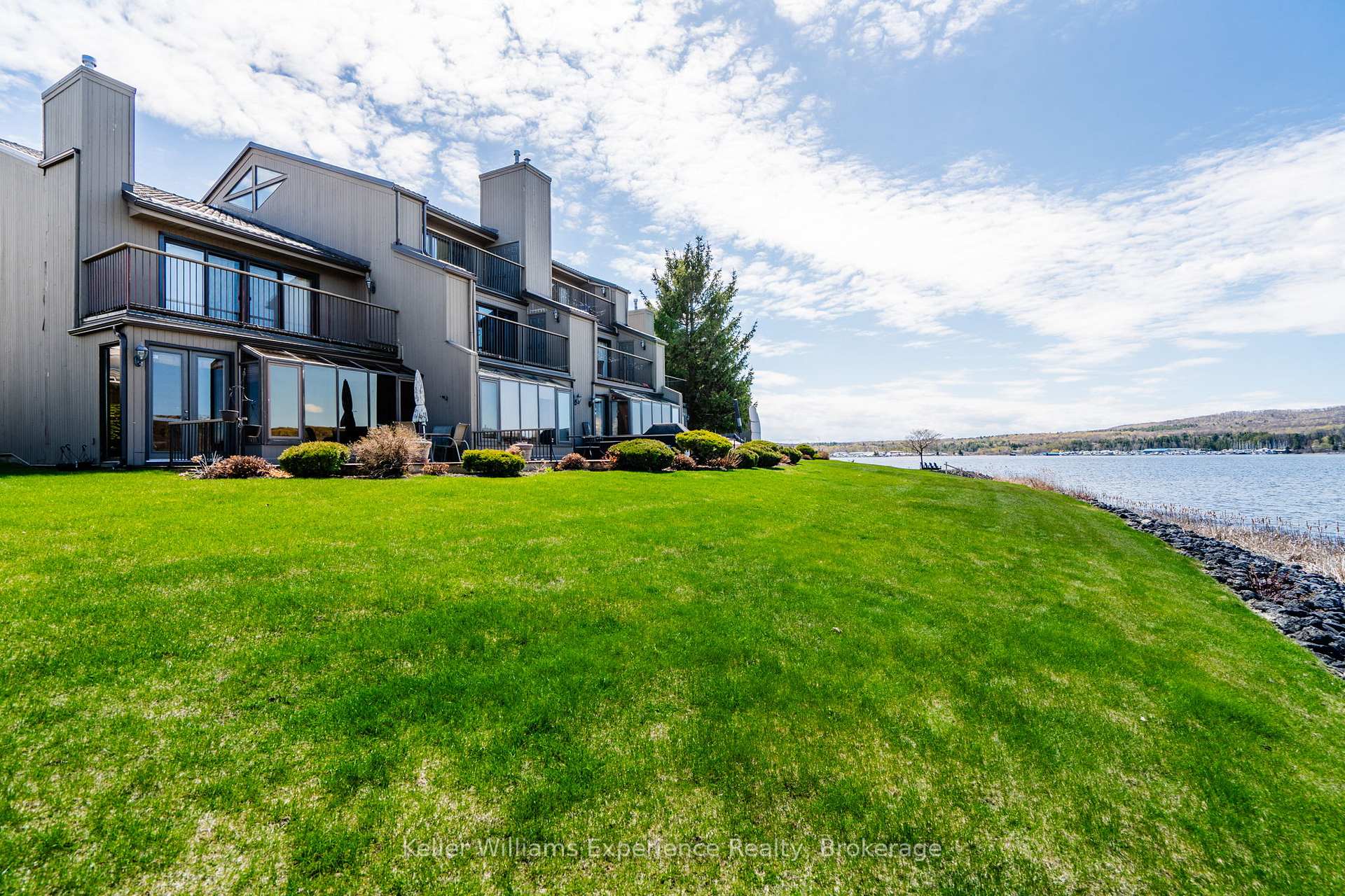 Photo 1 of Unit 5, 8 Beck Boulevard, Penetanguishene — HOMEH