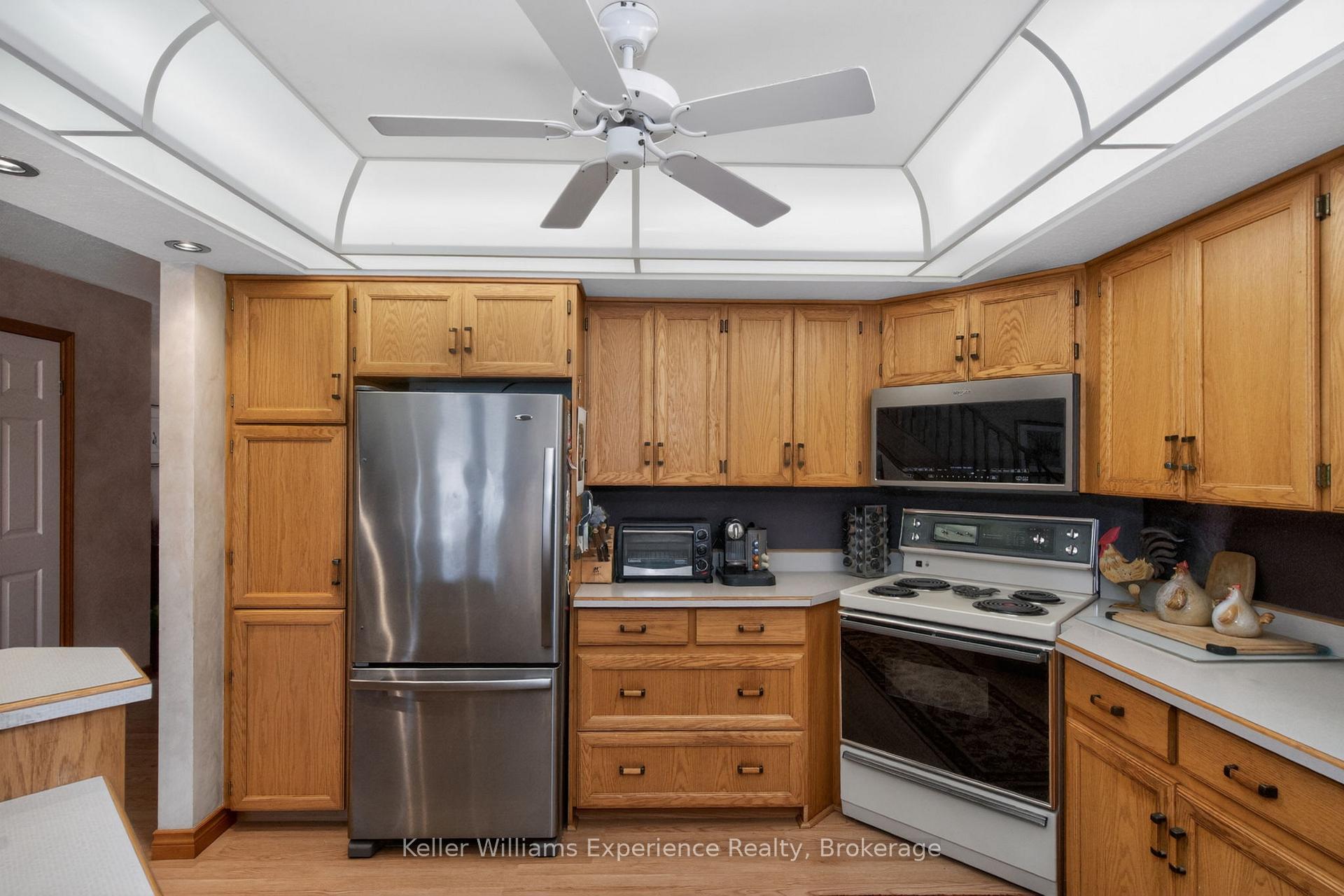 Photo 15 of Unit 5, 8 Beck Boulevard, Penetanguishene — HOMEH