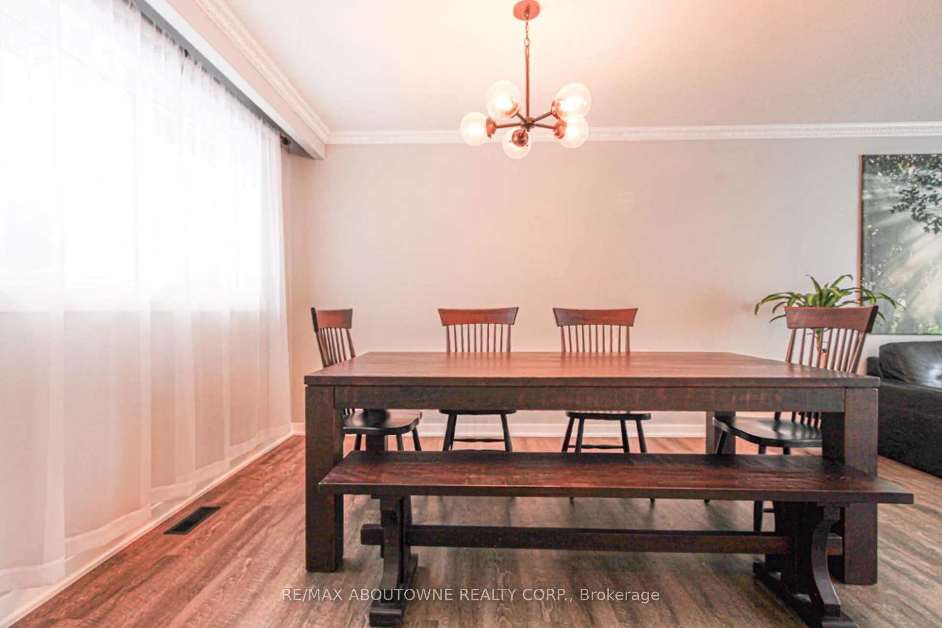 Photo 18 of 626 Cape Avenue, Burlington, Appleby — HOMEH