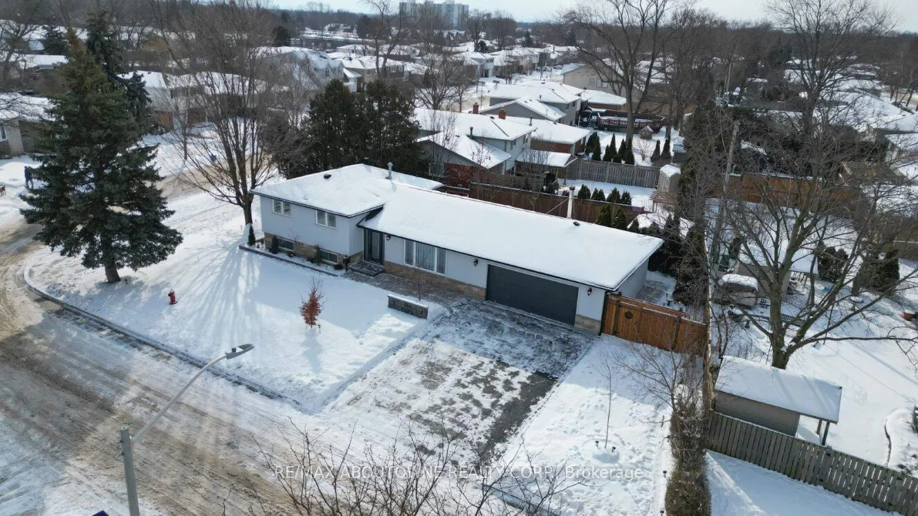 Photo 35 of 626 Cape Avenue, Burlington, Appleby — HOMEH