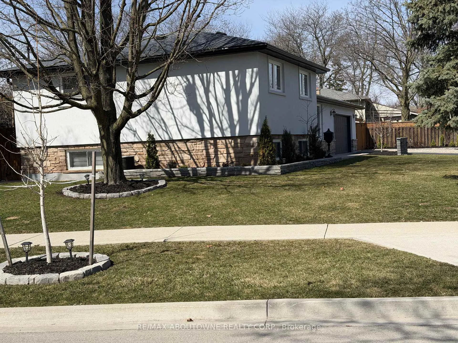 Photo 38 of 626 Cape Avenue, Burlington, Appleby — HOMEH