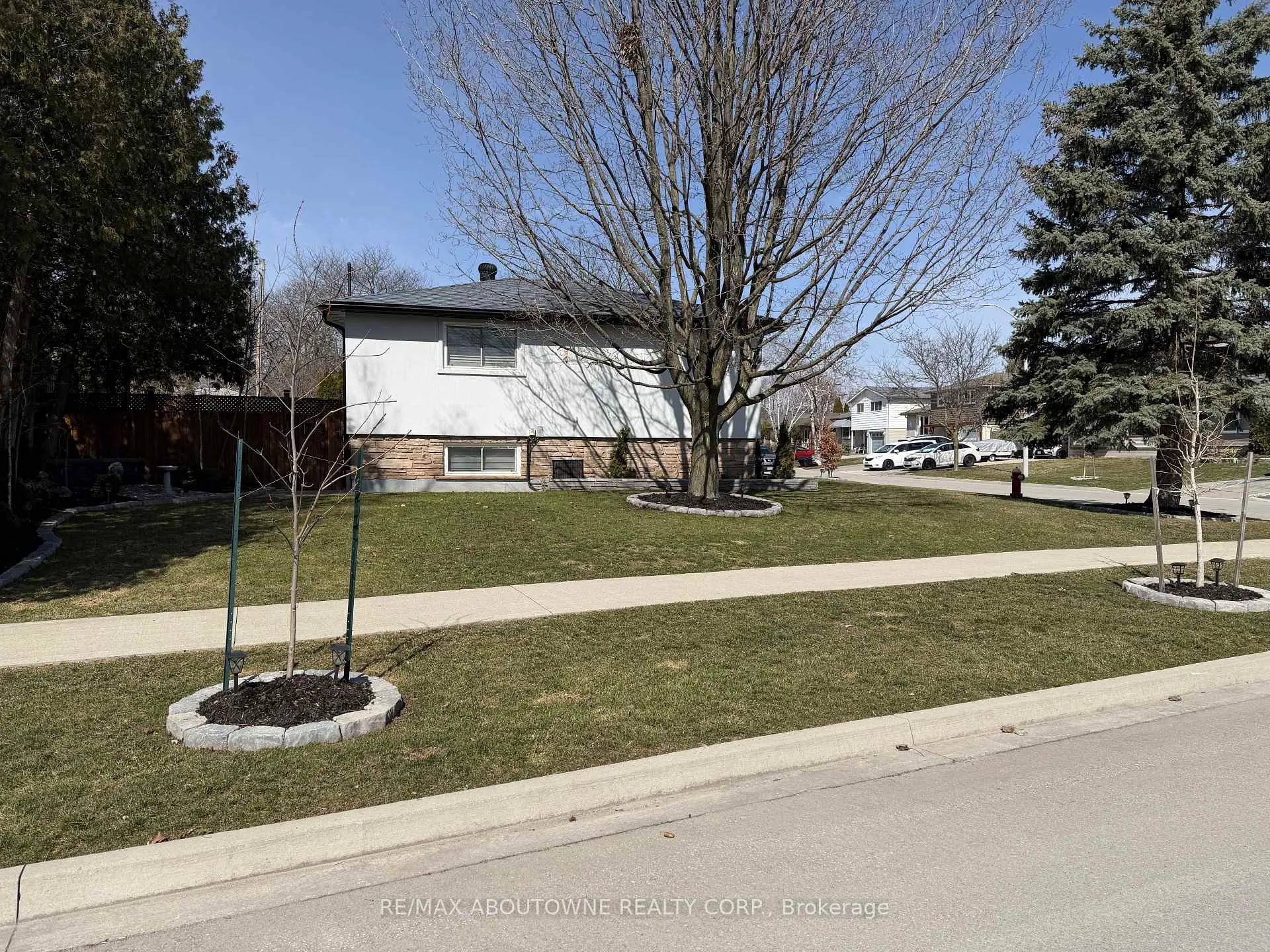 Photo 39 of 626 Cape Avenue, Burlington, Appleby — HOMEH