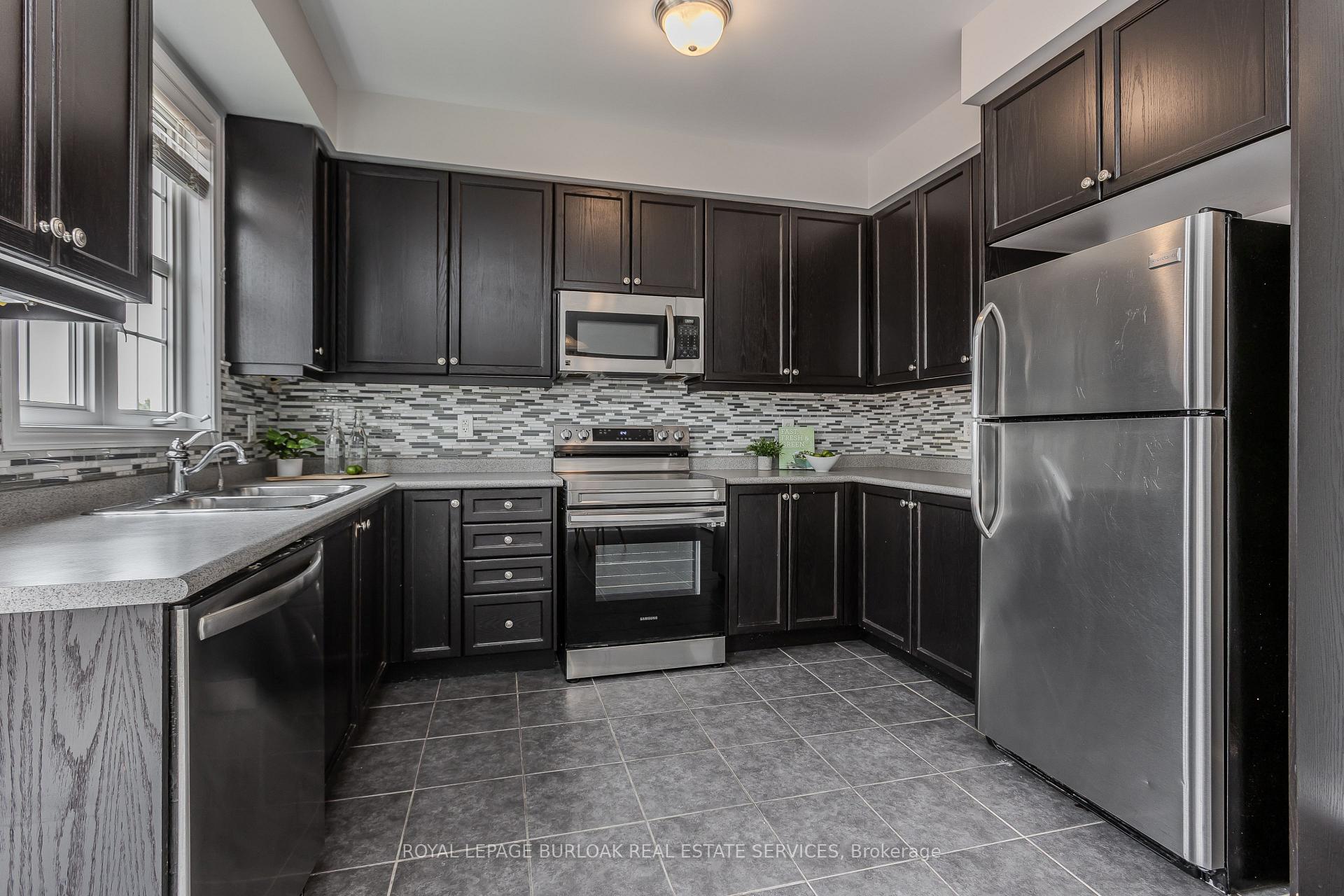 Photo 6 of Unit 48, 4823 Thomas Alton Boulevard, Burlington, Alton — HOMEH