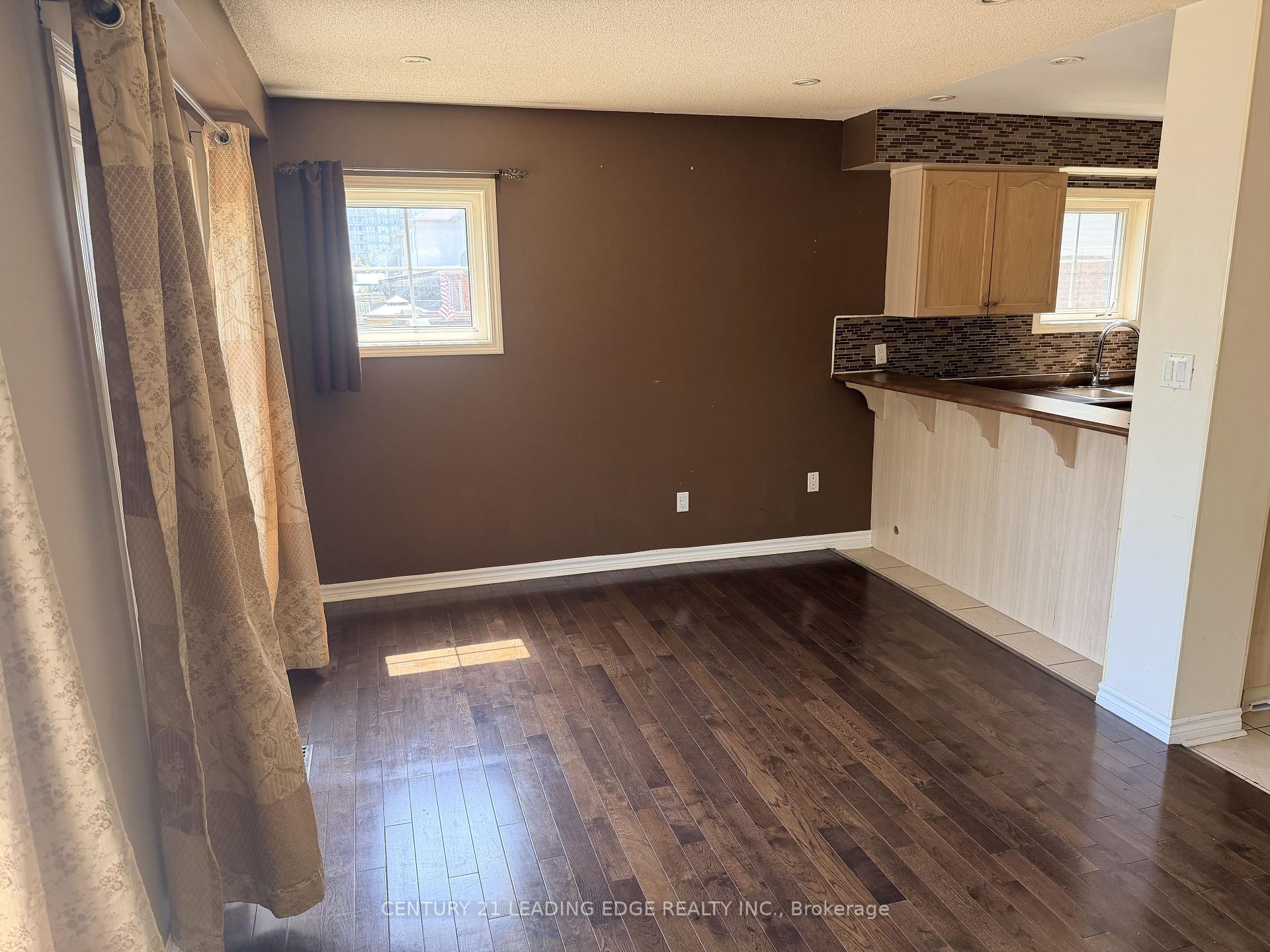 Photo 11 of 1553 Avonmore Square, Pickering, Town Centre — HOMEH