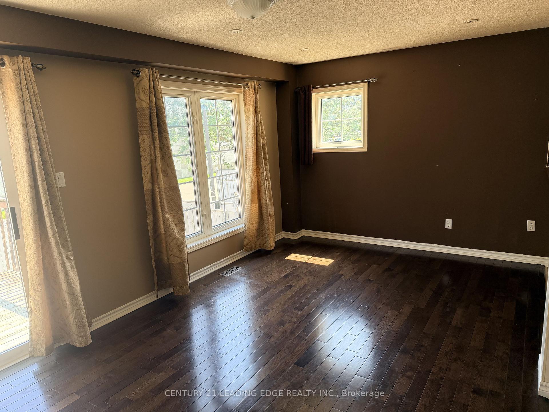 Photo 12 of 1553 Avonmore Square, Pickering, Town Centre — HOMEH