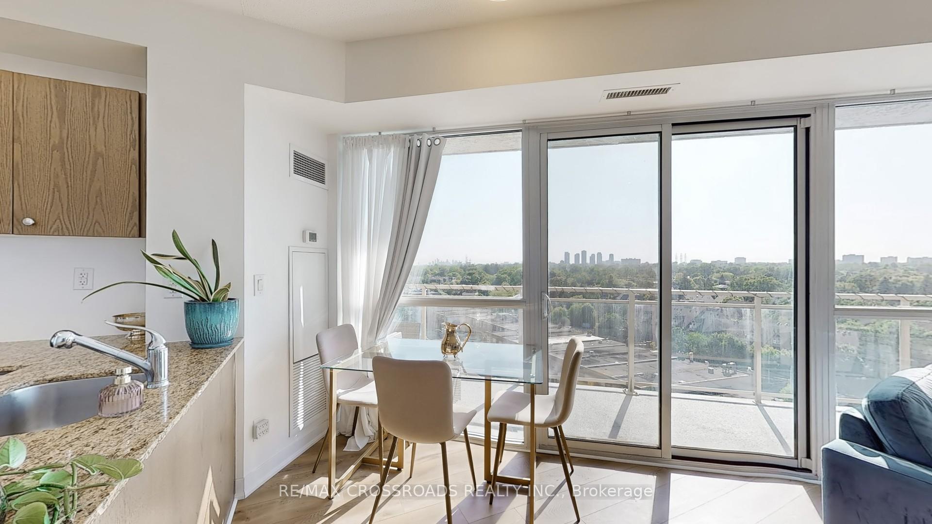 Photo 8 of Unit 810, 5101 Dundas Street W, Etobicoke, Islington-City Centre West — HOMEH
