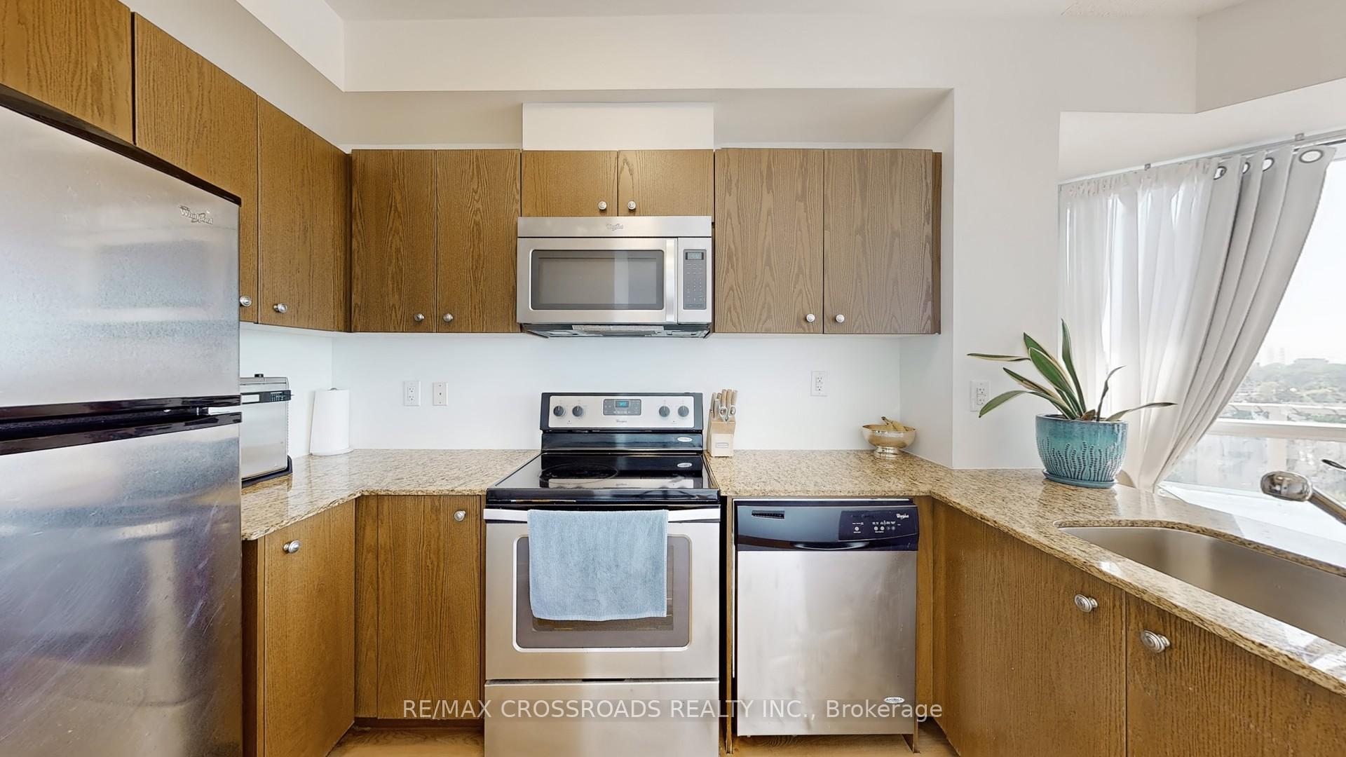 Photo 9 of Unit 810, 5101 Dundas Street W, Etobicoke, Islington-City Centre West — HOMEH