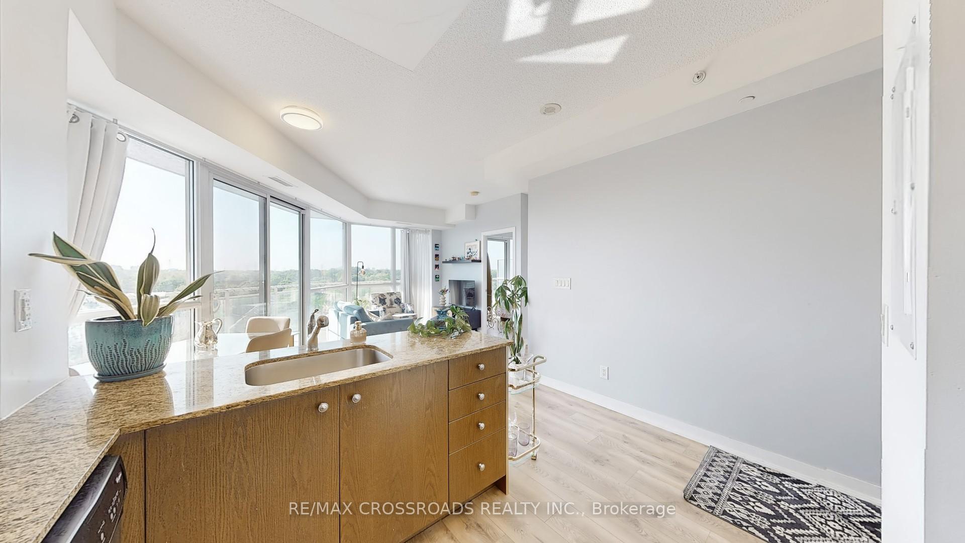 Photo 11 of Unit 810, 5101 Dundas Street W, Etobicoke, Islington-City Centre West — HOMEH