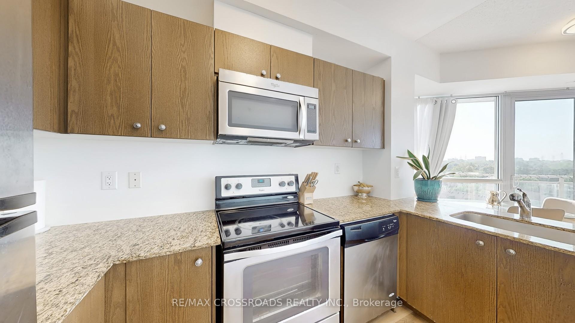 Photo 12 of Unit 810, 5101 Dundas Street W, Etobicoke, Islington-City Centre West — HOMEH
