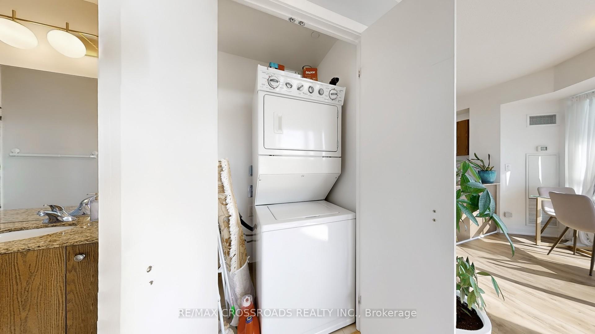 Photo 18 of Unit 810, 5101 Dundas Street W, Etobicoke, Islington-City Centre West — HOMEH