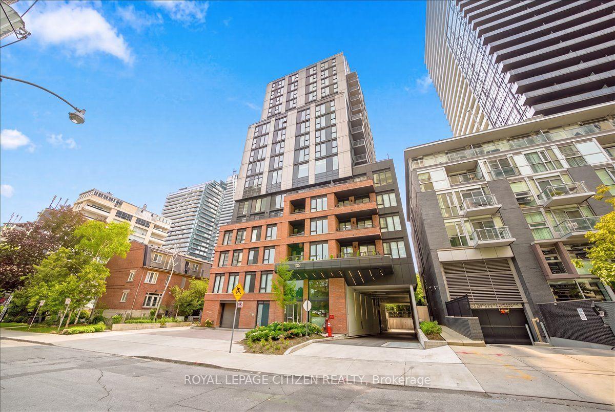 Front of Unit 1602, 109 Erskine Avenue