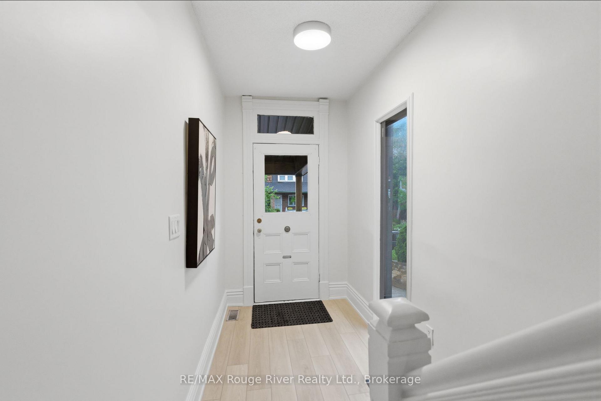 Photo 2 of 7 Heyworth Crescent, Toronto, East End-Danforth — HOMEH