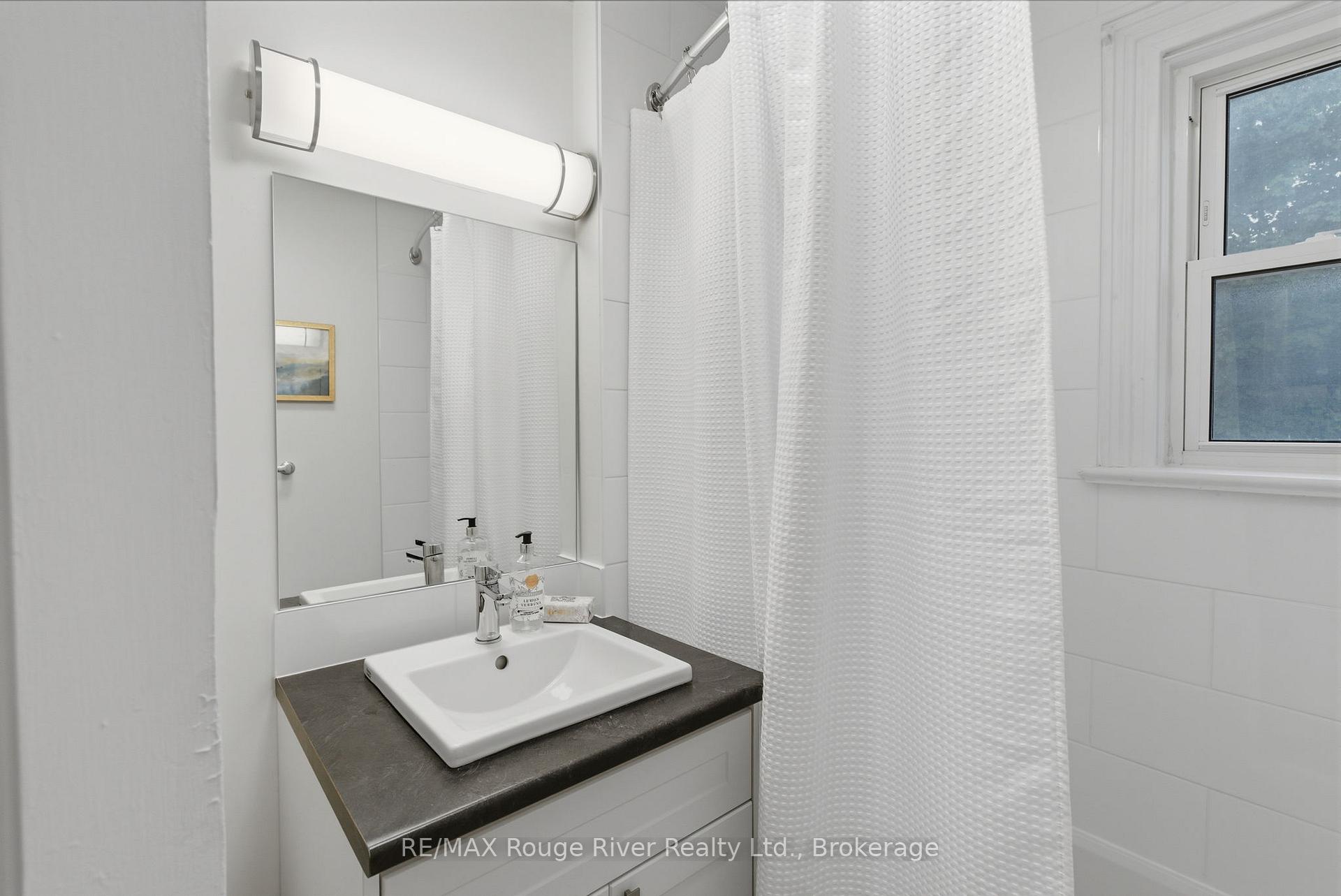 Photo 27 of 7 Heyworth Crescent, Toronto, East End-Danforth — HOMEH