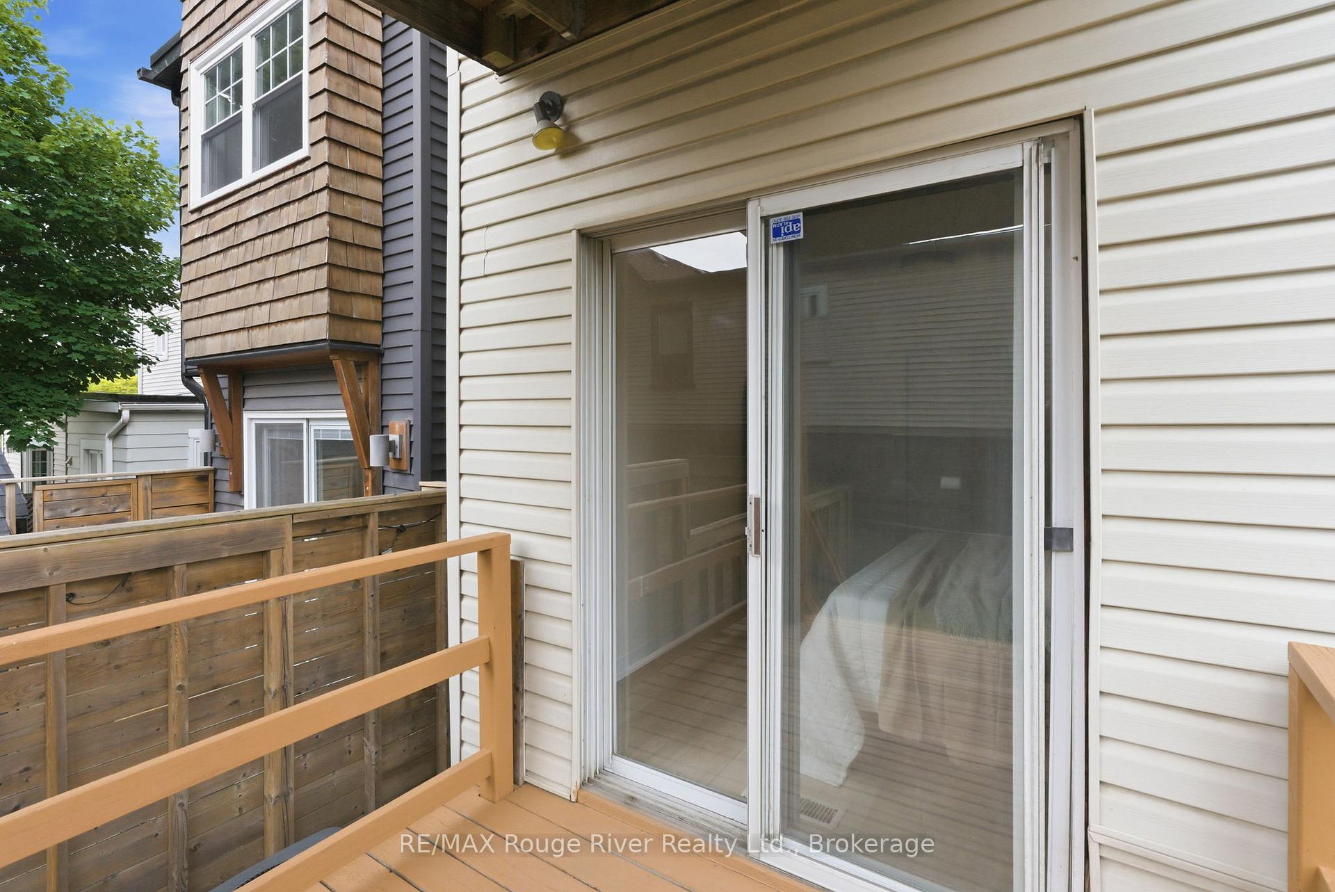 Photo 36 of 7 Heyworth Crescent, Toronto, East End-Danforth — HOMEH