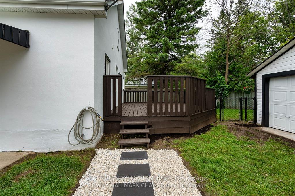 Photo 17 of 125 Queen Street W, Springwater, Elmvale — HOMEH