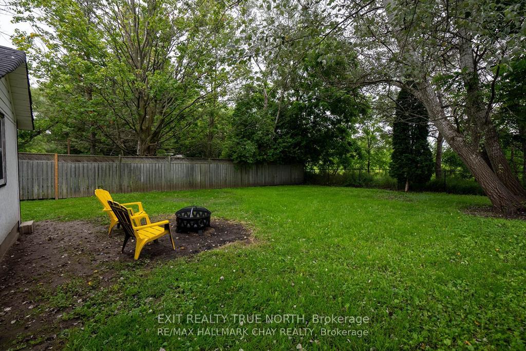 Photo 20 of 125 Queen Street W, Springwater, Elmvale — HOMEH