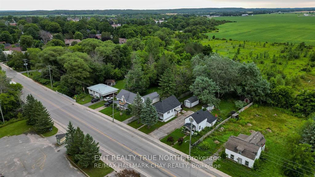 Photo 23 of 125 Queen Street W, Springwater, Elmvale — HOMEH