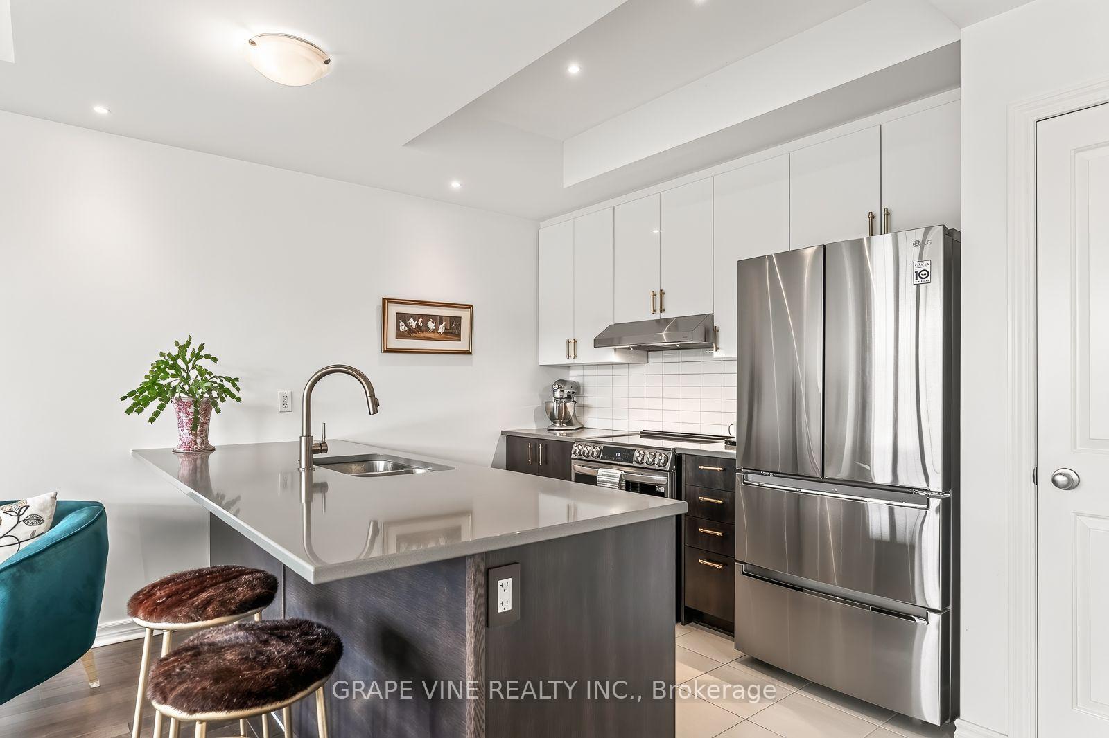 Photo 18 of 368 Mountain Sorrel Way, Ottawa, Avalon West — HOMEH