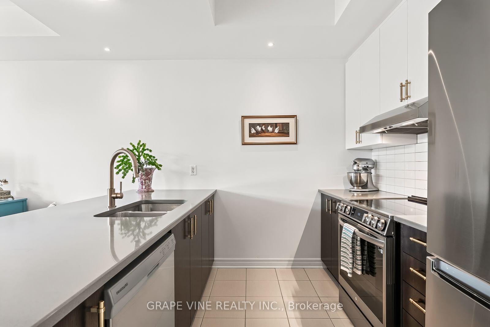 Photo 20 of 368 Mountain Sorrel Way, Ottawa, Avalon West — HOMEH
